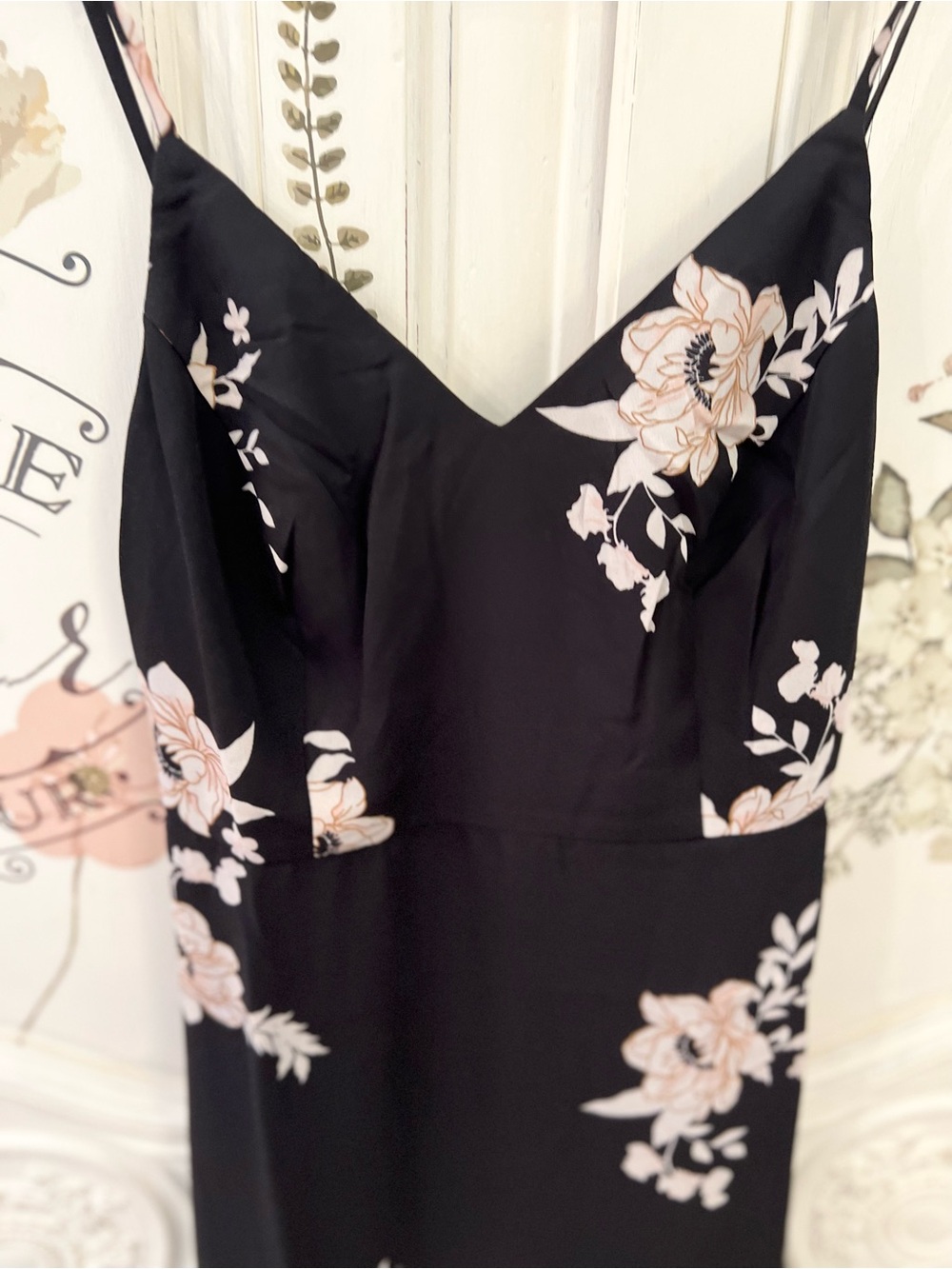 Lulu's Black Asymmetrical Slip Dress Blush Floral Print Size S NWT - Picture 3 of 10